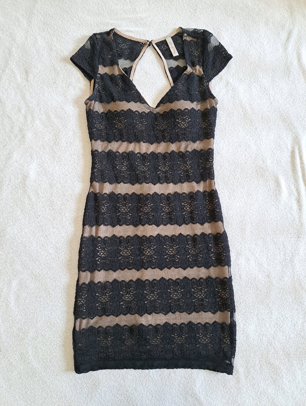 Lovely Day Black Lace Overlay Dress Nude Underlay Womens Size Large Bodycon